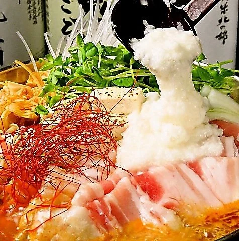 札幌で新食感の豚とろろ鍋をみんなで味わおう！幅広い年代におすすめの逸品です
